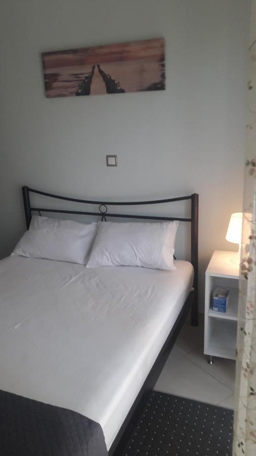 Eleni-Areti Apartment Pefkochori Ngoại thất bức ảnh