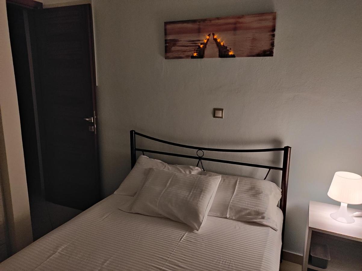 Eleni-Areti Apartment Pefkochori Ngoại thất bức ảnh